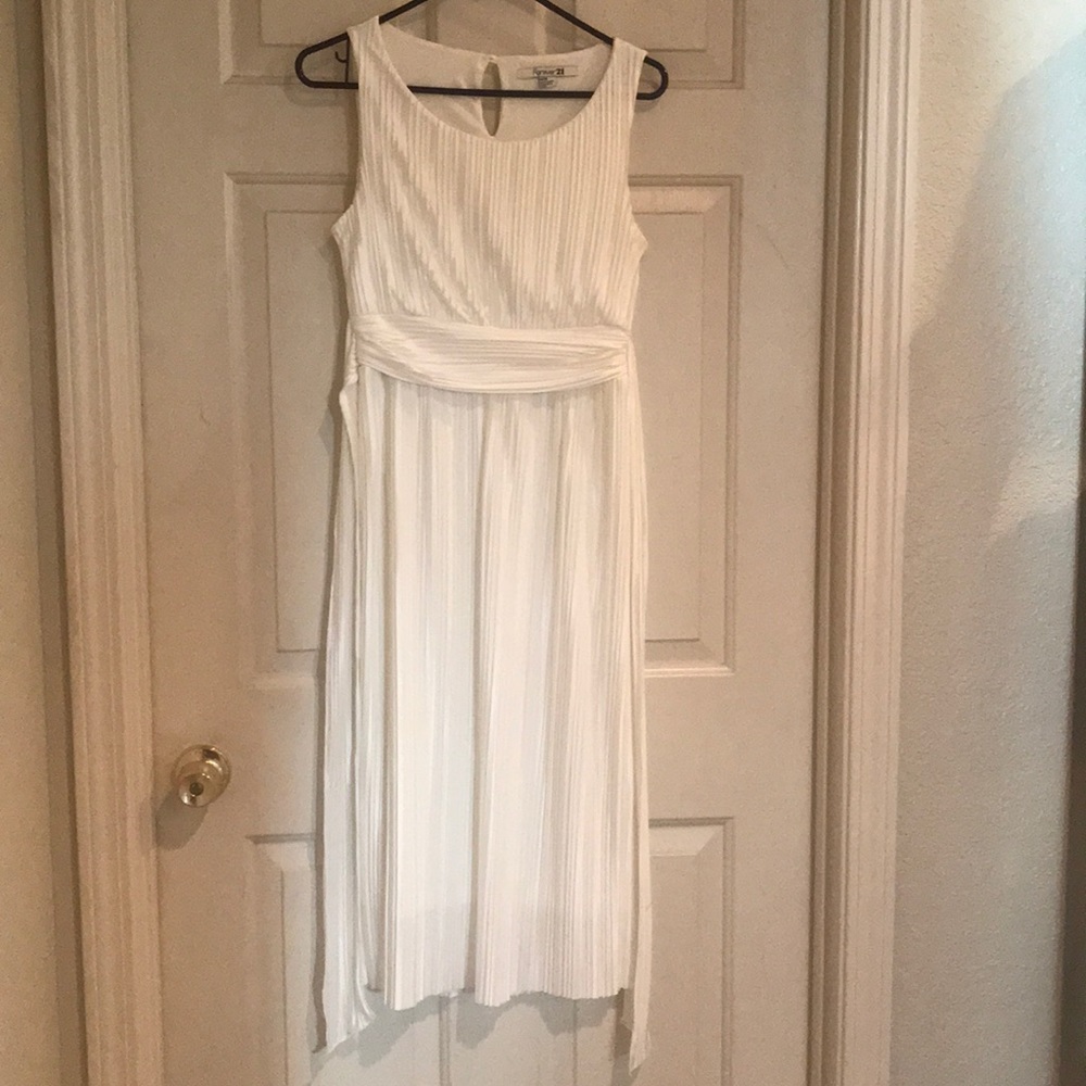 Medium Cream Forever 21 Dress